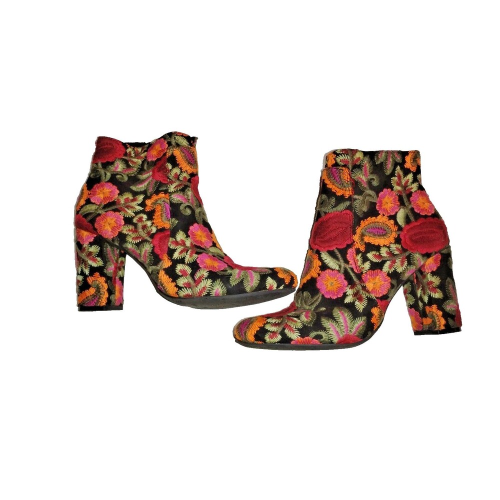 Mia Boots Women 8.5 Black Multi Floral Rosebud Embroidered Zip Ankle Bootie Boho